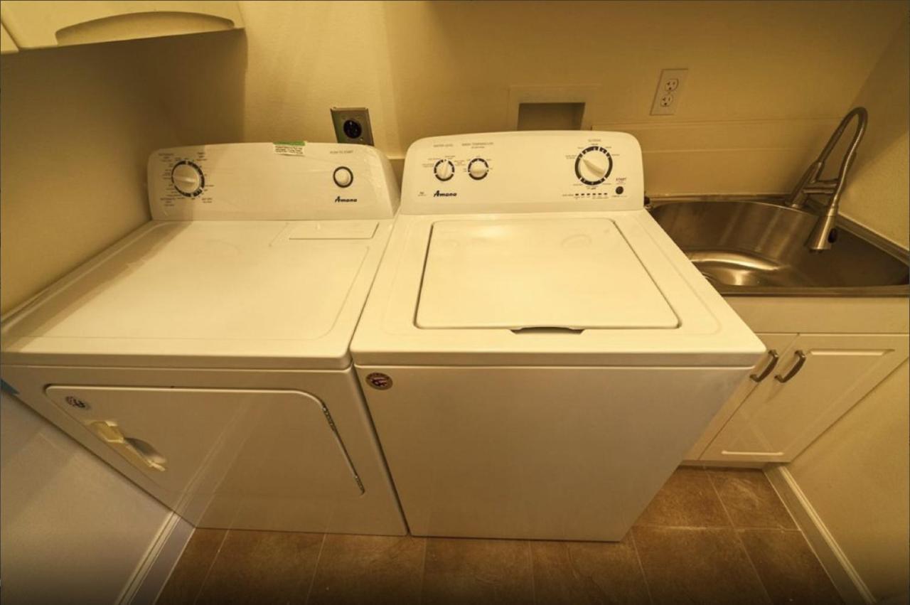 Spacious 4Br Condo On Carondelet Near All Hot Spo Ню Орлиънс Екстериор снимка